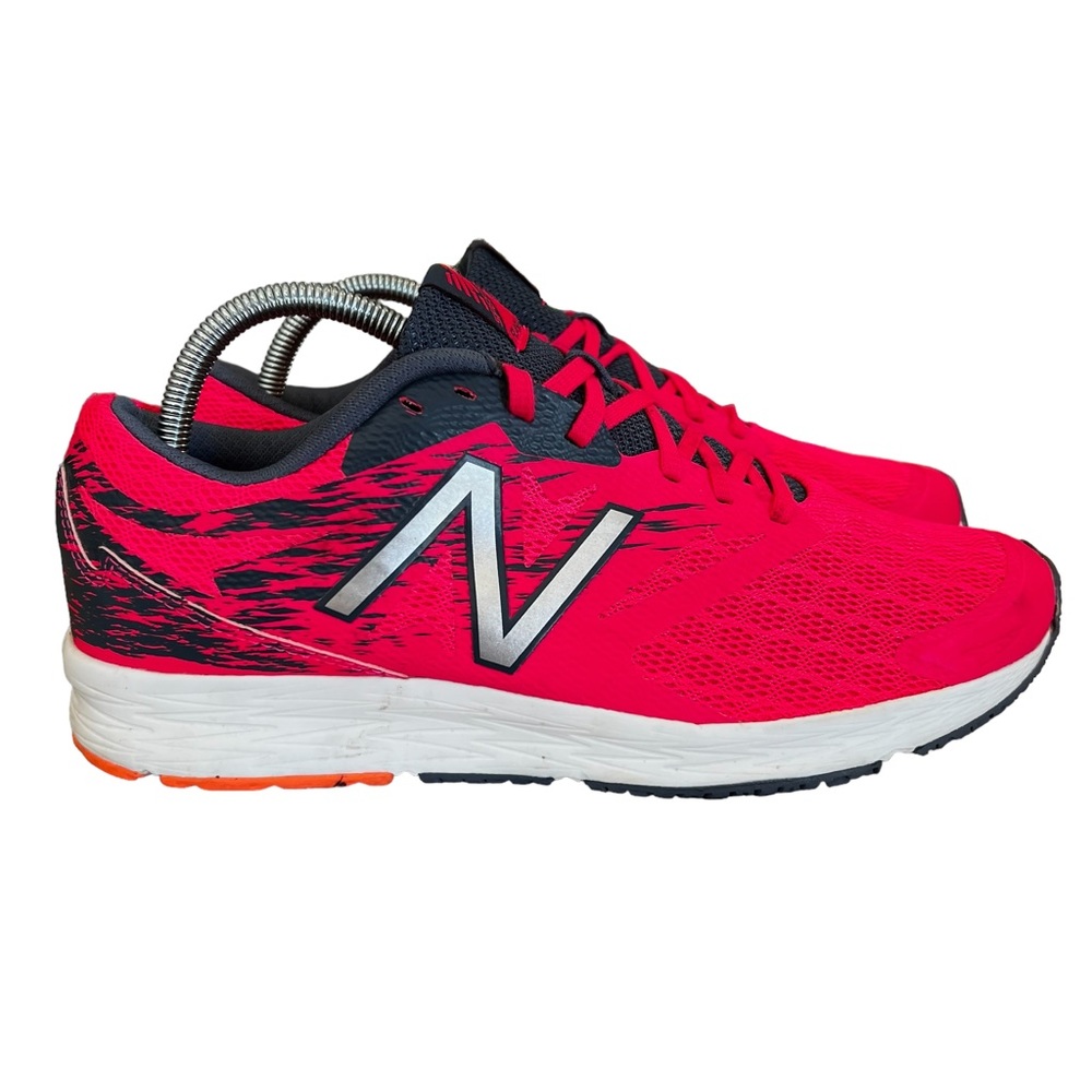 New Balance "Flash"  running shoes run small (labled size 11 )- fit size 10